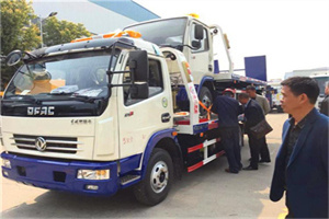 马桥镇汽车道路救援拖车价格